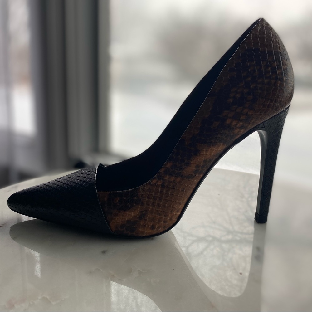 Zara Size 6/36, 4” Black and Brown Two-Tone Textured Animal Print Heels